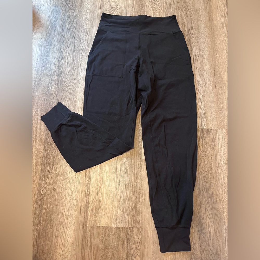 Black lululemon align joggers size 6!